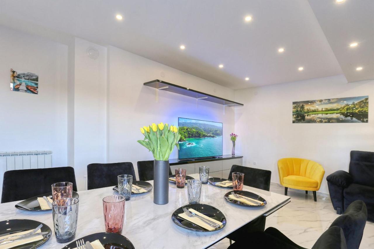 Apartman Luxury House